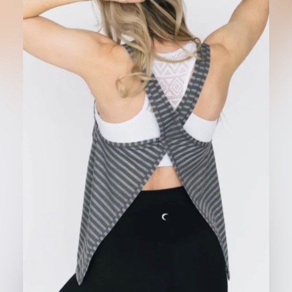ZYIA Women’s Active Gray Nimbus Crisscross Open Back Tank Top Size XS - Picture 6 of 8